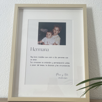 Lamina en marco de madera Hermana/o