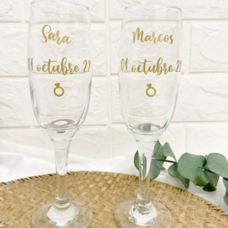 Pack de copas de cava para los novios