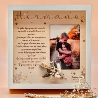 Cuadro foto con ramillete y nombre en oro con puntitos